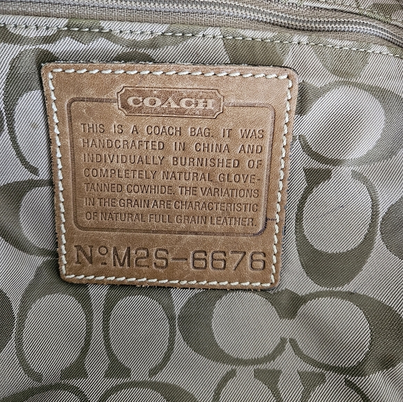 Coach Metro Leather Hippie Shoulder Bag - Picture 15 of 16
